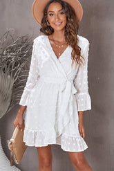 Robe à volants et à surplis à pois suisses